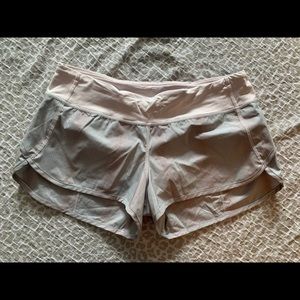 Lululemon Speed Up Shorts - Size 8